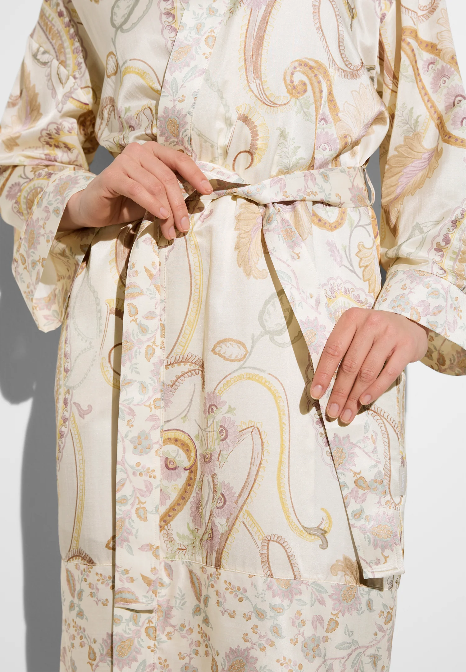 Cotton / Silk Print | Morgenmantel lang - paisley big - Image 8