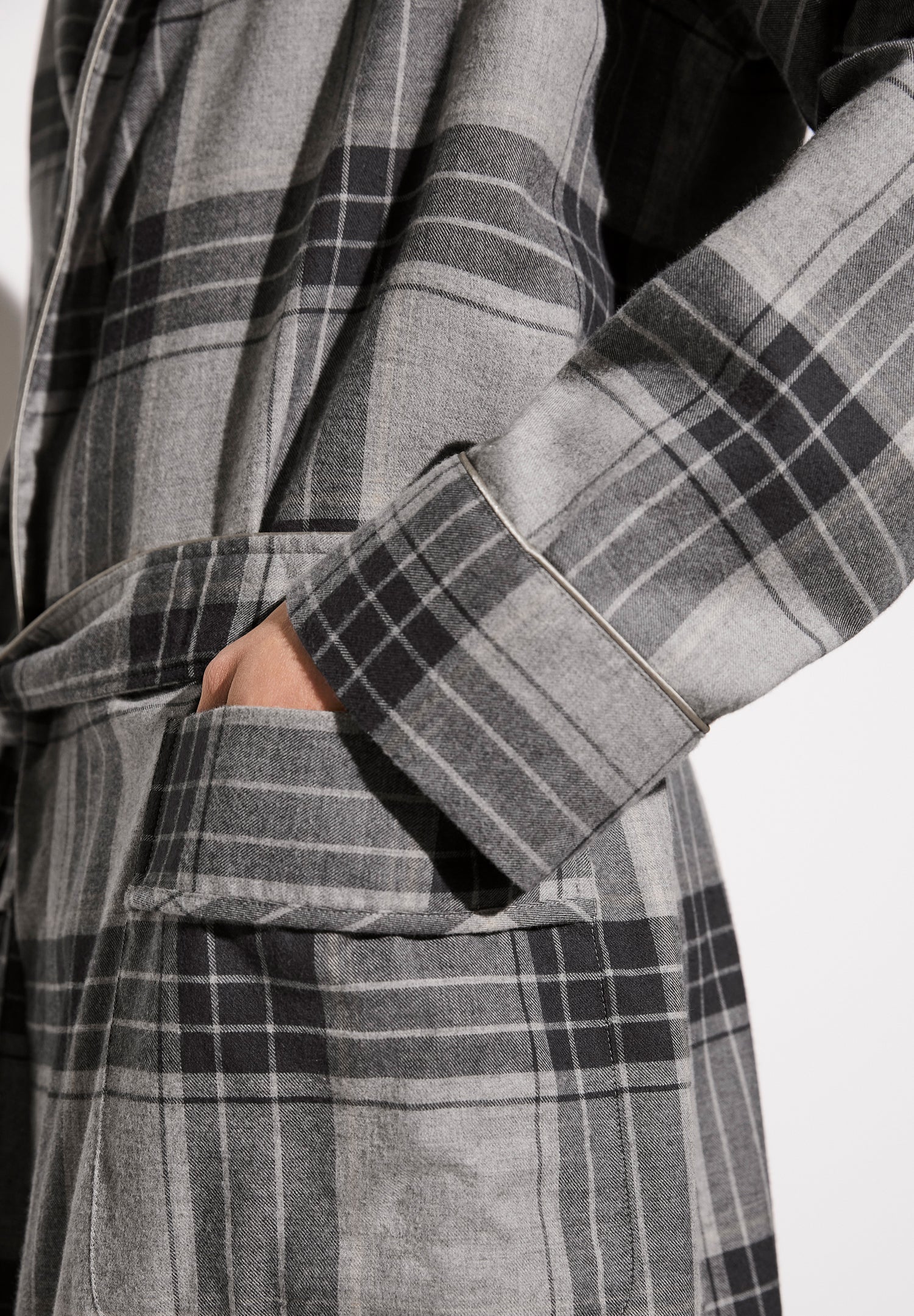 Cozy Flannel | Morgenmantel lang - grey check - Image 3