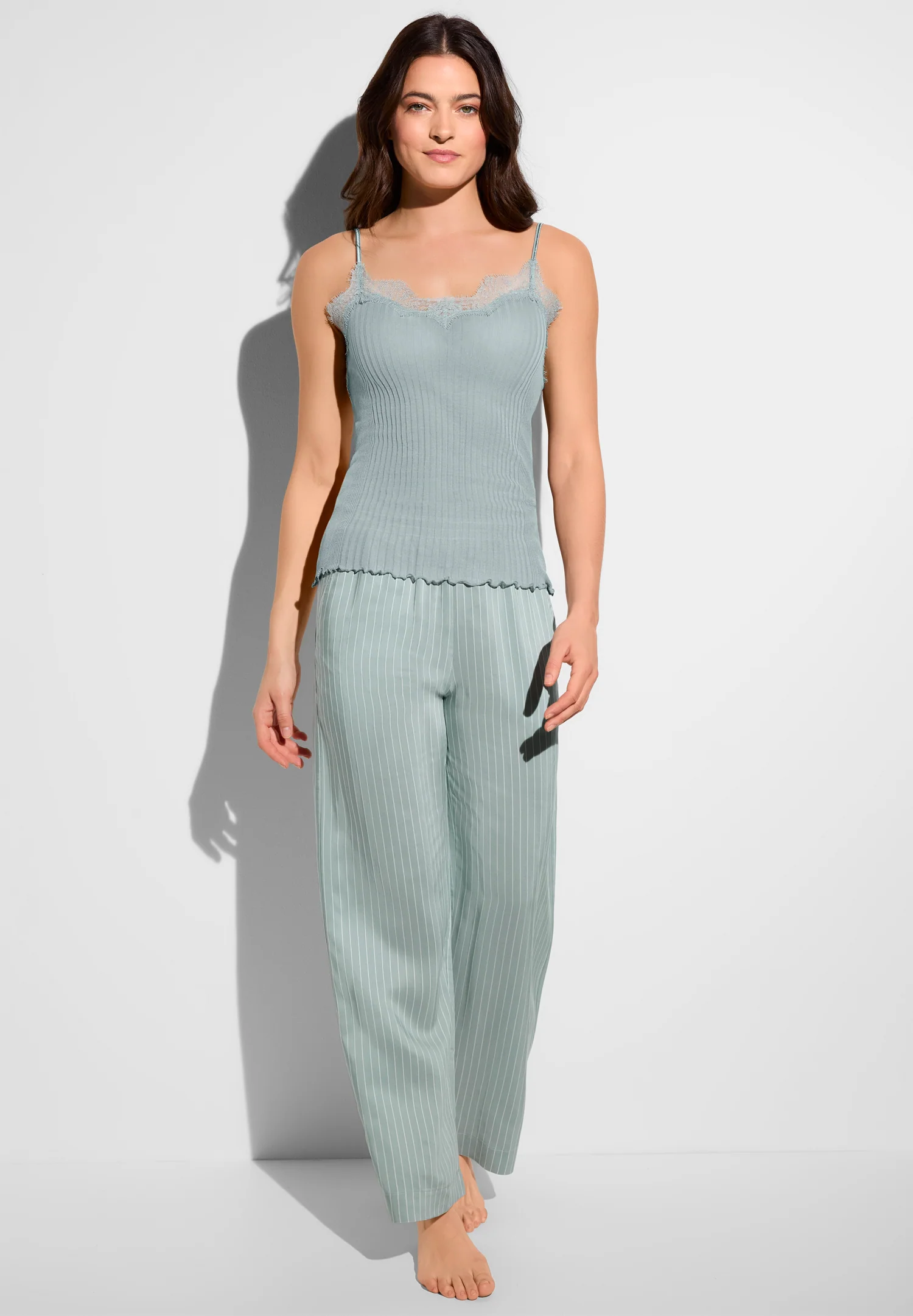 Feminine Stripes | Hose lang - sage stripes - Image 3