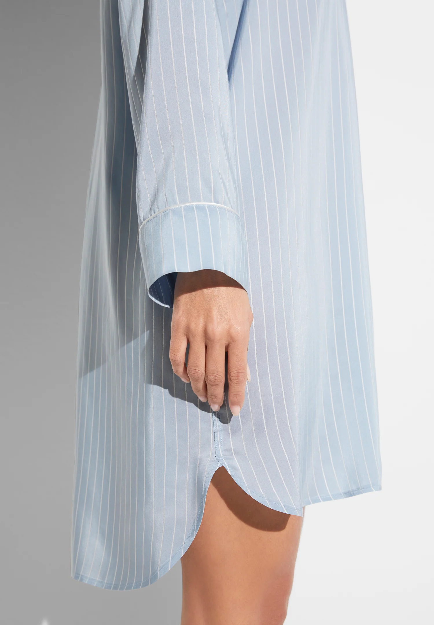 Feminine Stripes | Sleepshirt langarm - blue stripes - Image 4