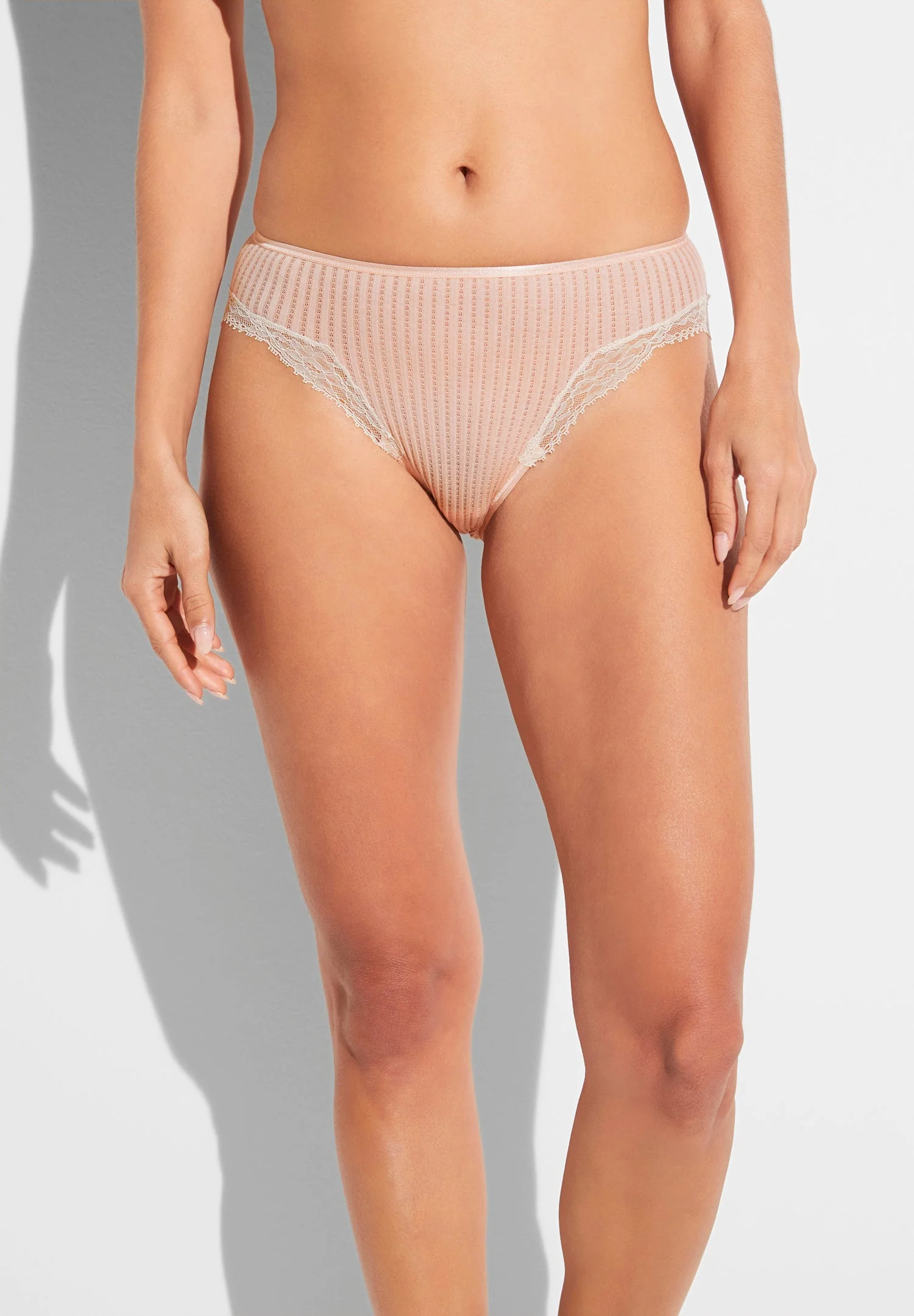 Maude Privé | Slip aus Ajouré-Rippe mit Spitze aus Calais - blush