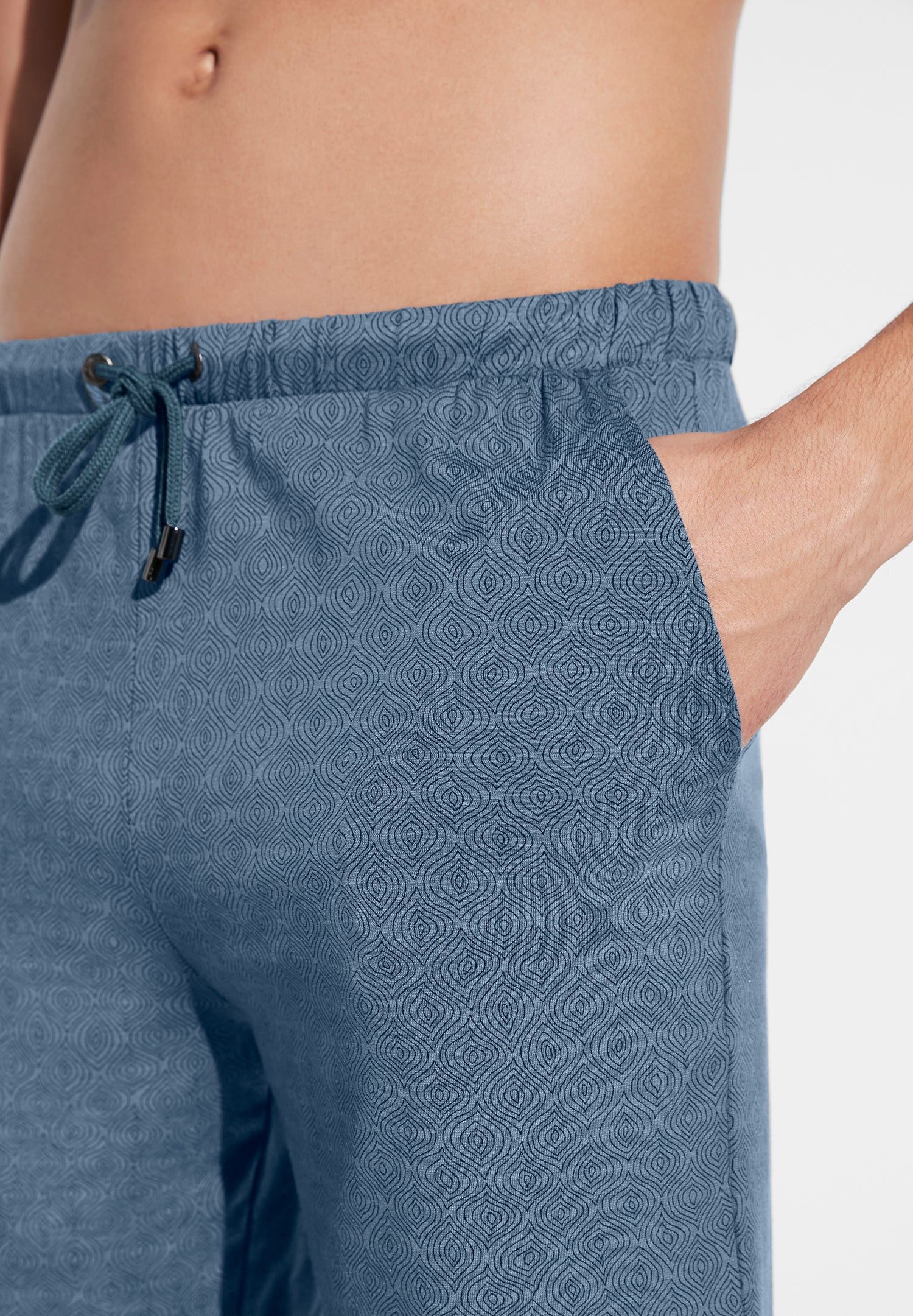 Pureness Print | Hose kurz - linear geo blue - Image 3