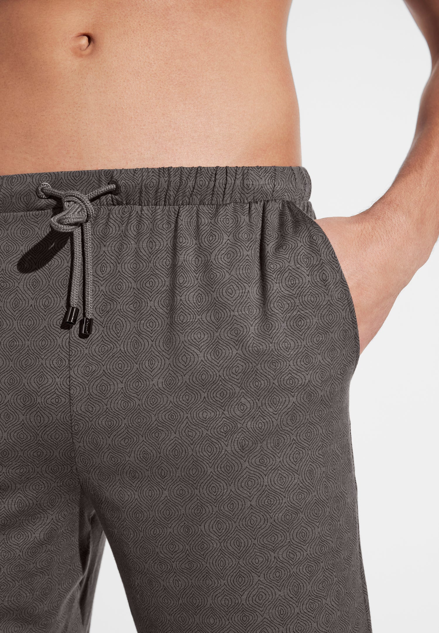 Pureness Print | Hose kurz - linear geo brown - Image 3