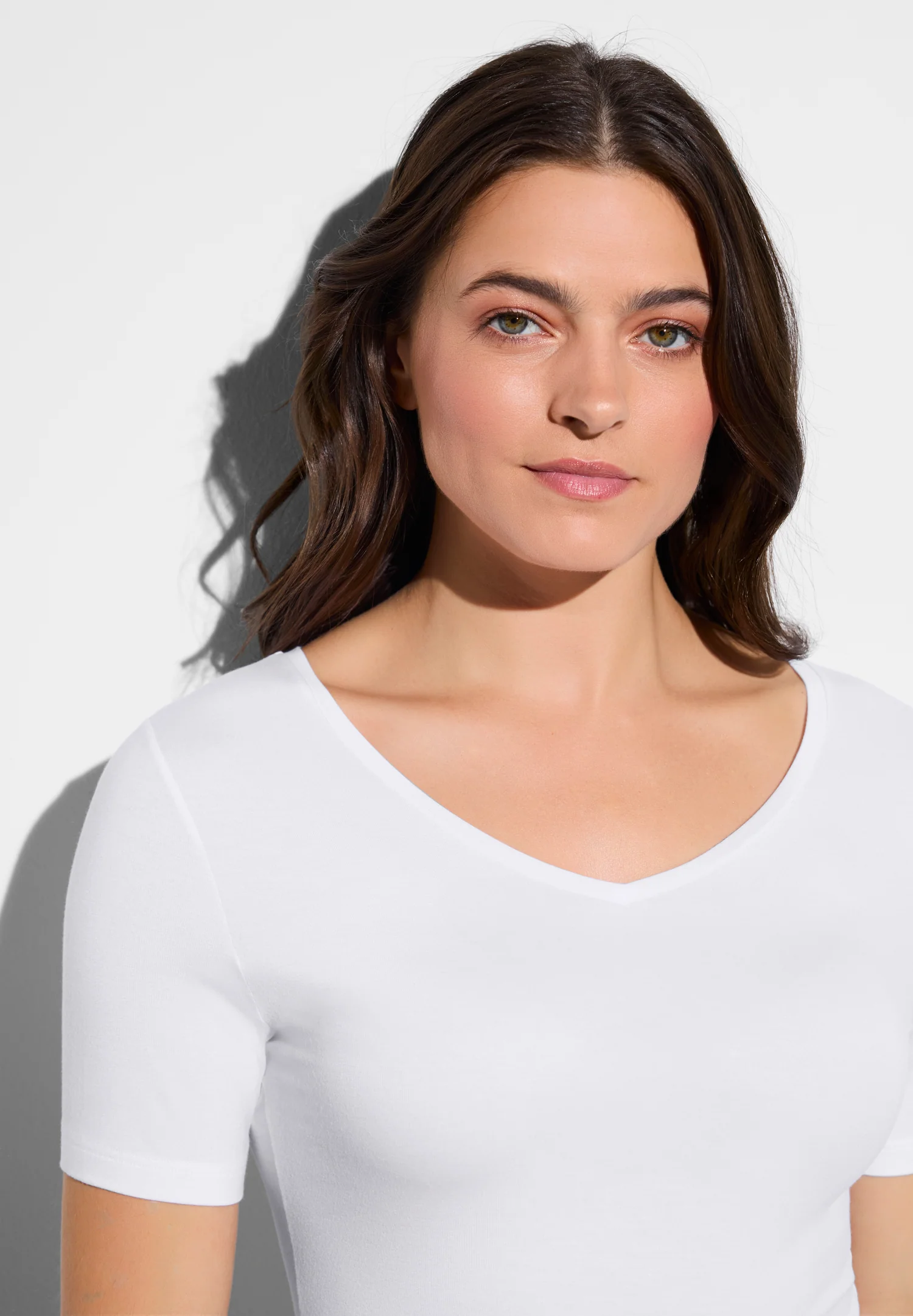 Pureness | T-Shirt kurzarm V-Ausschnitt - white - Image 4