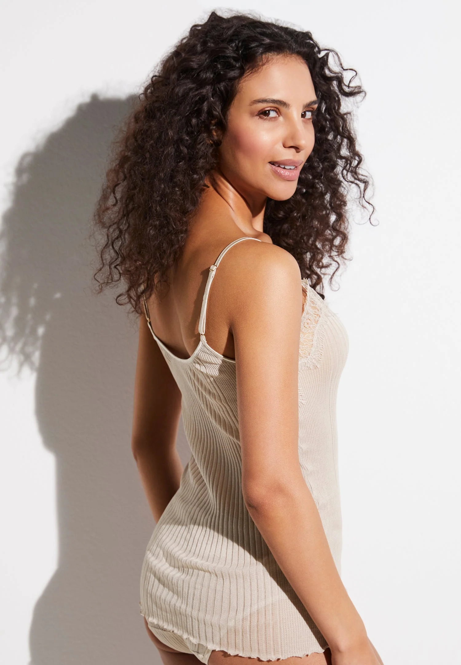 Richelieu | Spaghetti Top - light taupe - Image 4