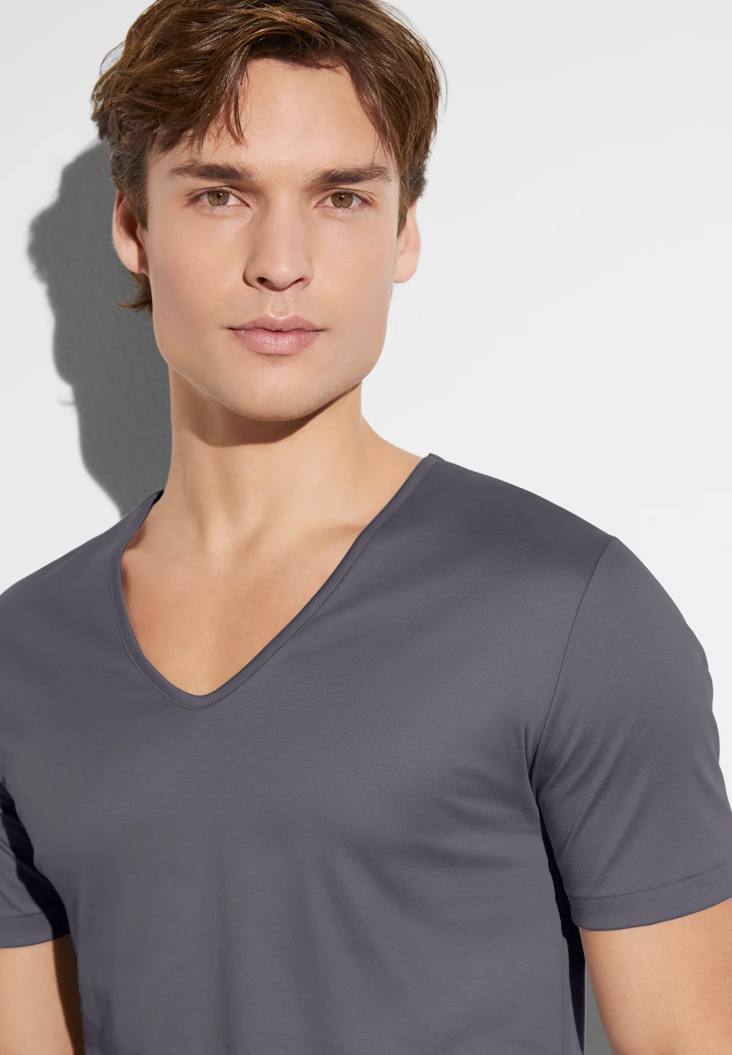 Sea Island | T-Shirt kurzarm V-Ausschnitt - dunkelgrau - Image 3