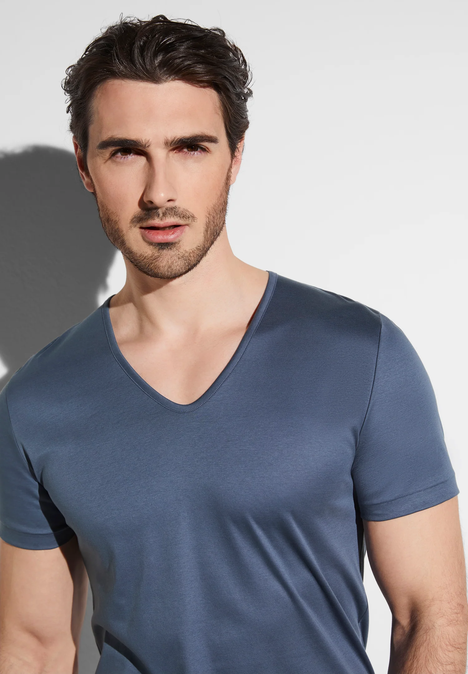Sea Island | T-Shirt kurzarm V-Ausschnitt - steel blue - Image 4