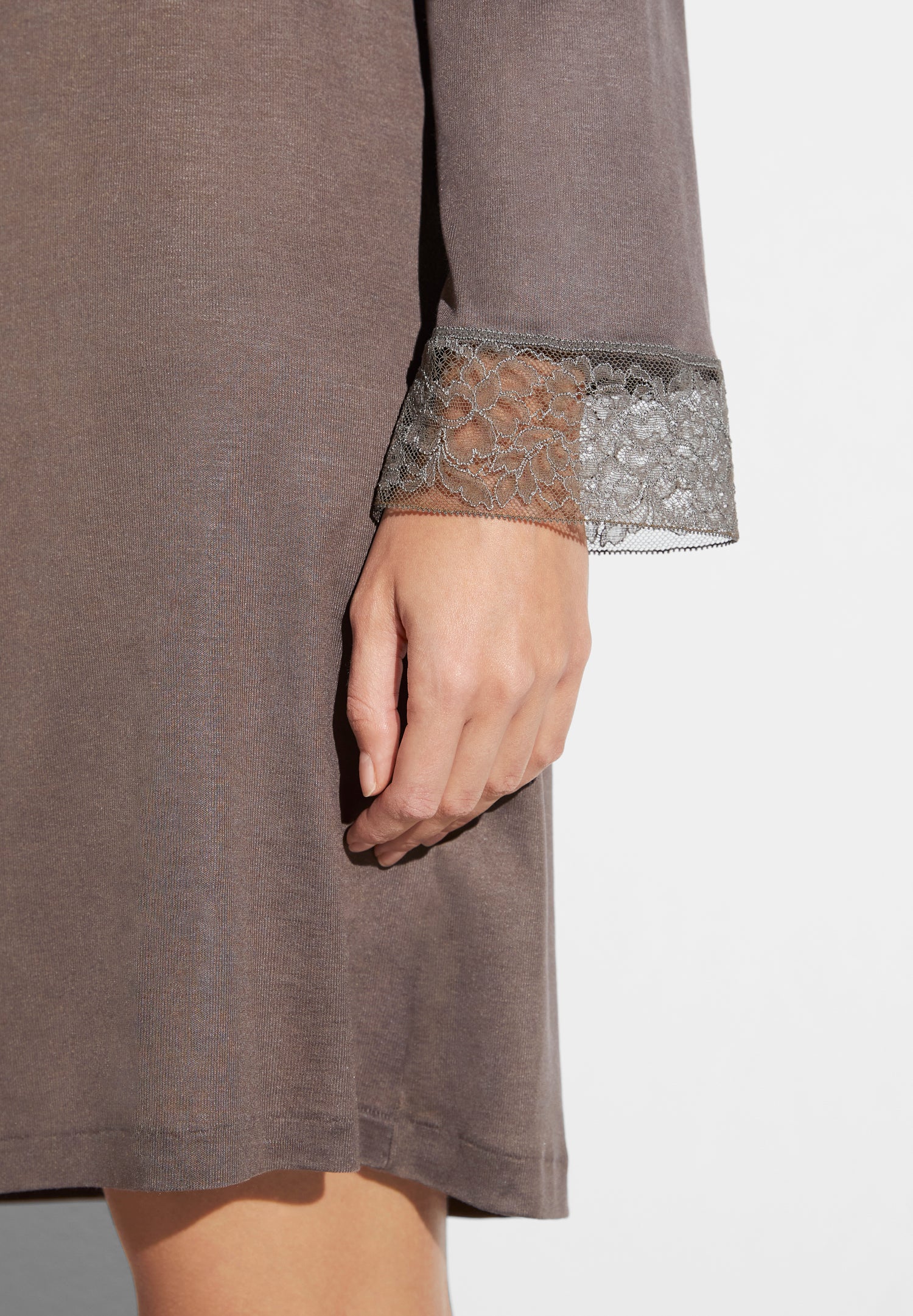 Silk Dreams | Sleepshirt langarm - olive brown - Image 3