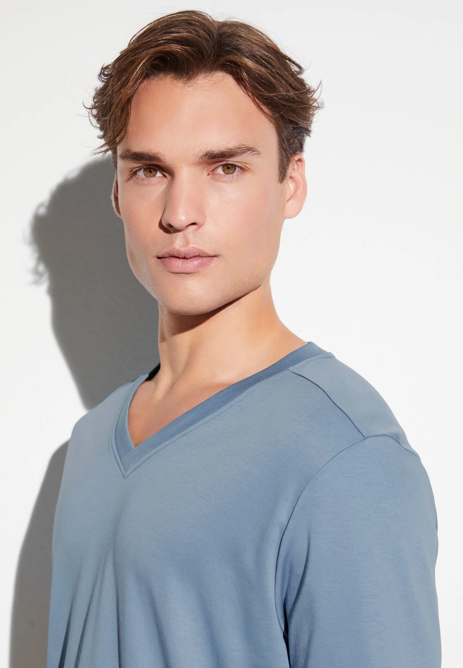 Supreme Green Cotton | T-Shirt kurzarm V-Ausschnitt - north lake - Image 3