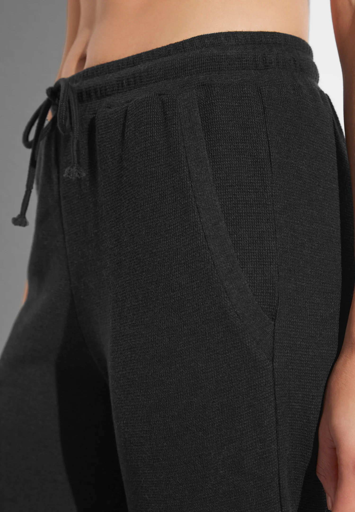 Winter Lounge | Hose lang - nearly black - Image 4
