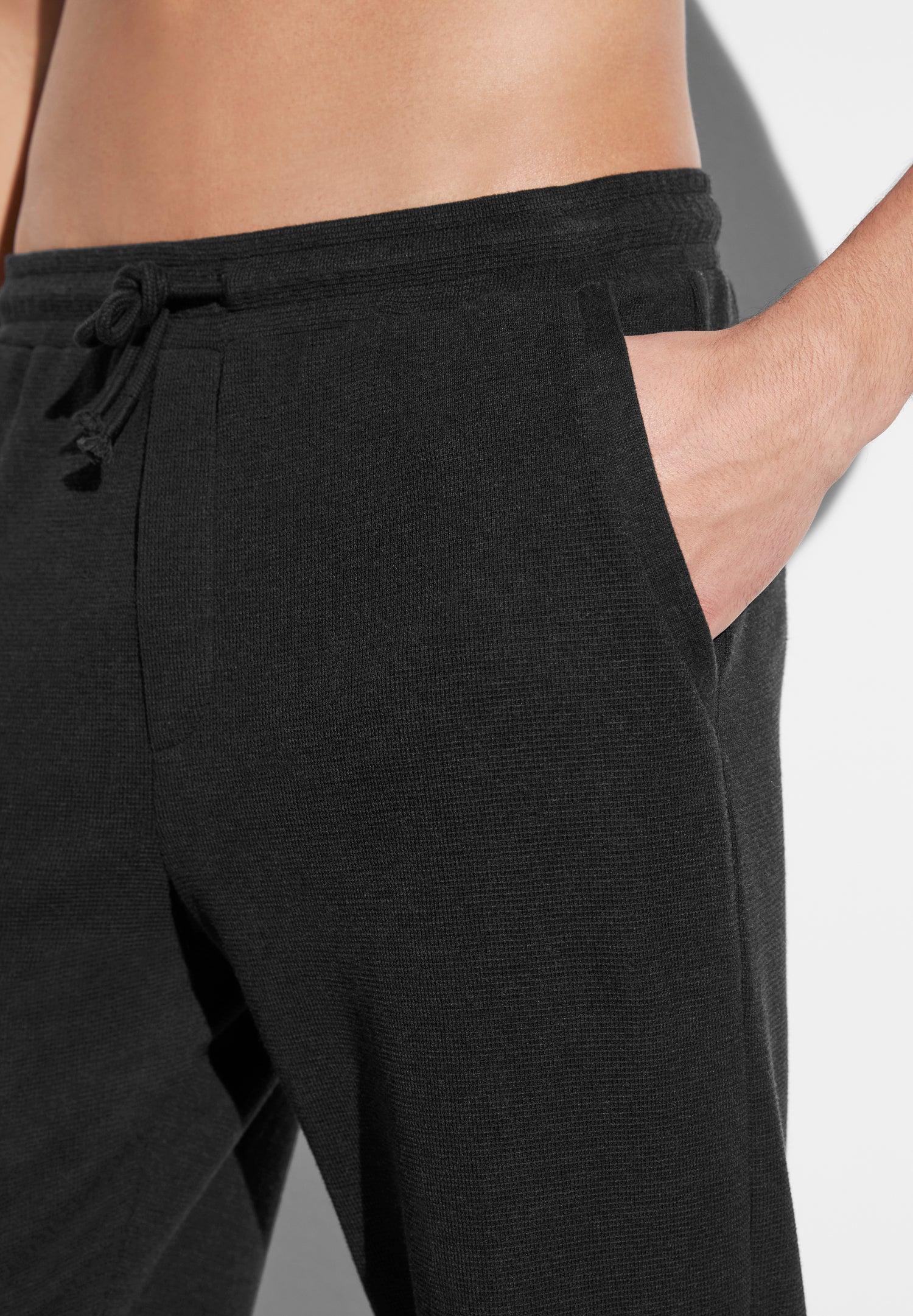 Winter Lounge | Hose lang - nearly black - Image 4