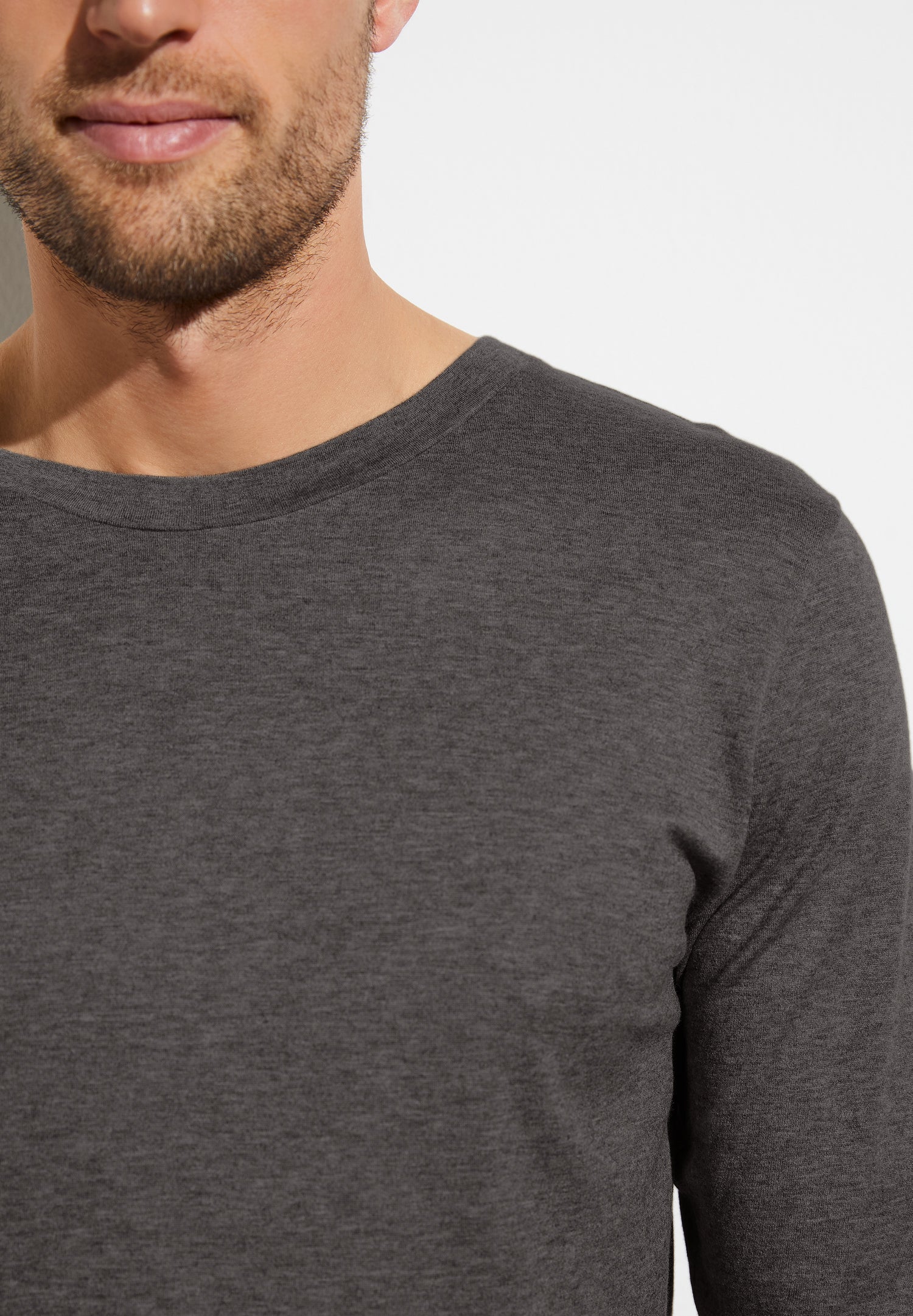 T-Shirt langarm aus Kaschmir x Baumwolle - espresso - Image 4